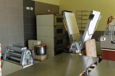 Backofen und Ausrollmaschine / Backen mit Dir