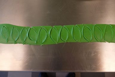 Rosen aus Marzipan / Pastry School / Langenzersdorf / Austria