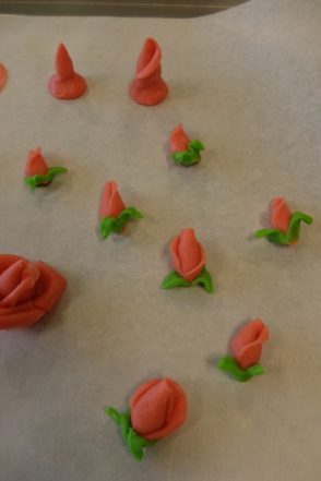 Rosen aus Marzipan / 2103 Langenzersdorf bei Michael Mantl-Mussak