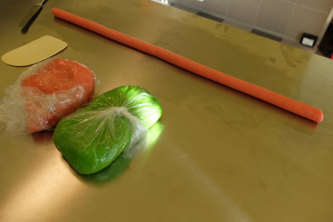 Rosen aus Marzipan / Michael Mantl-Mussak