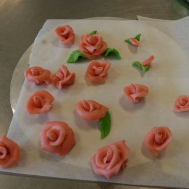 Marzipanrosen / backen mit / Michael Mantl-Mussak