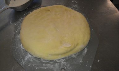 Teigteilen und Schleifen / BackenMitDir.at / Michael Mantl-Mussak