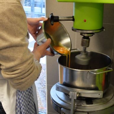 Sachertorte / fluschig und flaumig / Walter Mantl-Mussak sen.