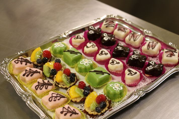 petit-four / fruit-four / backen mit dir / michael mantl-mussak